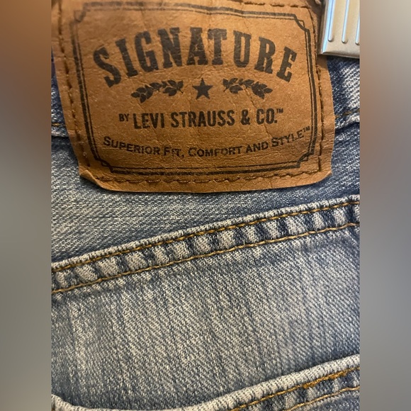 levi signature boot cut jeans - Picture 3 of 4